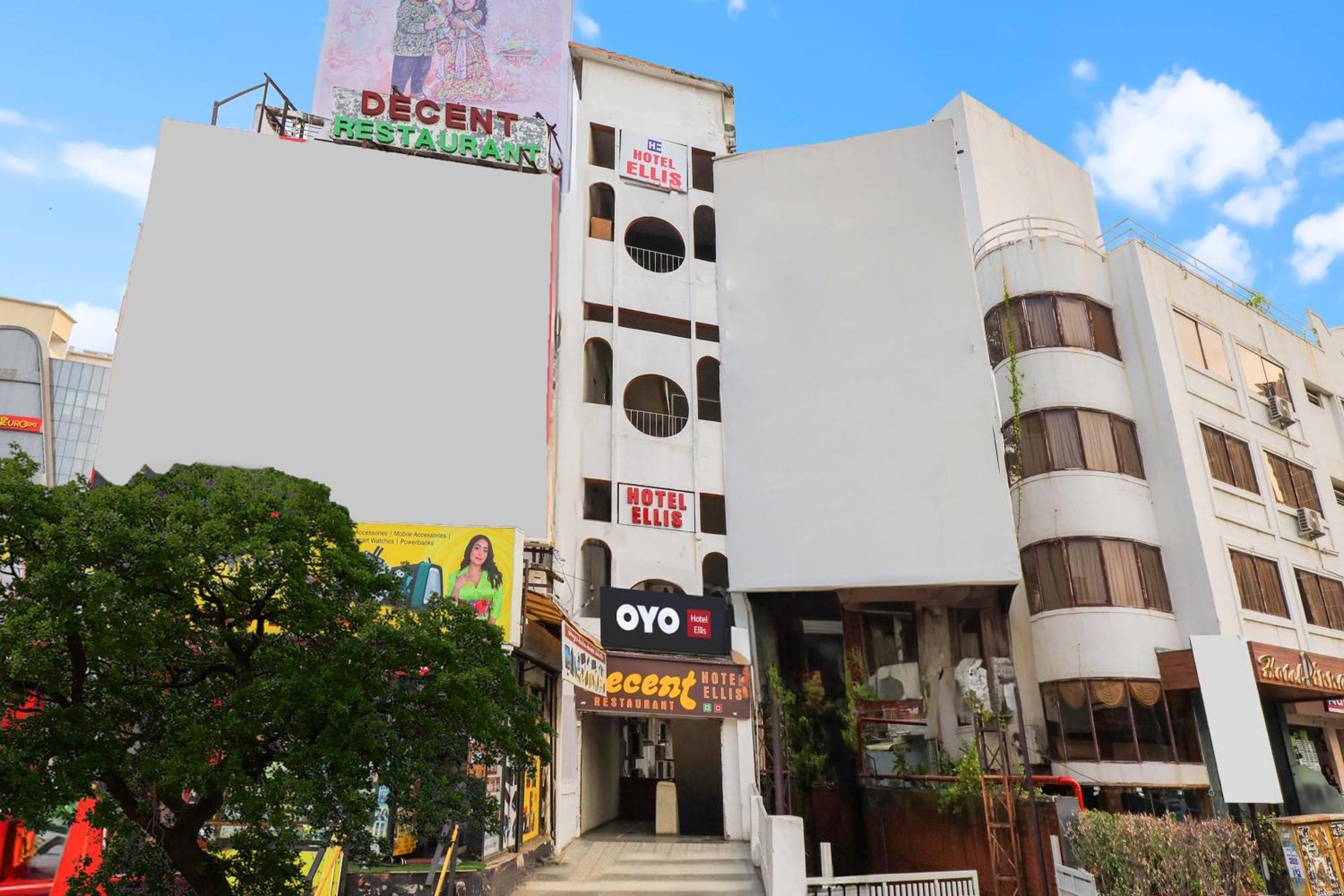 Hotel O Ellis Ahmedabad Buitenkant foto