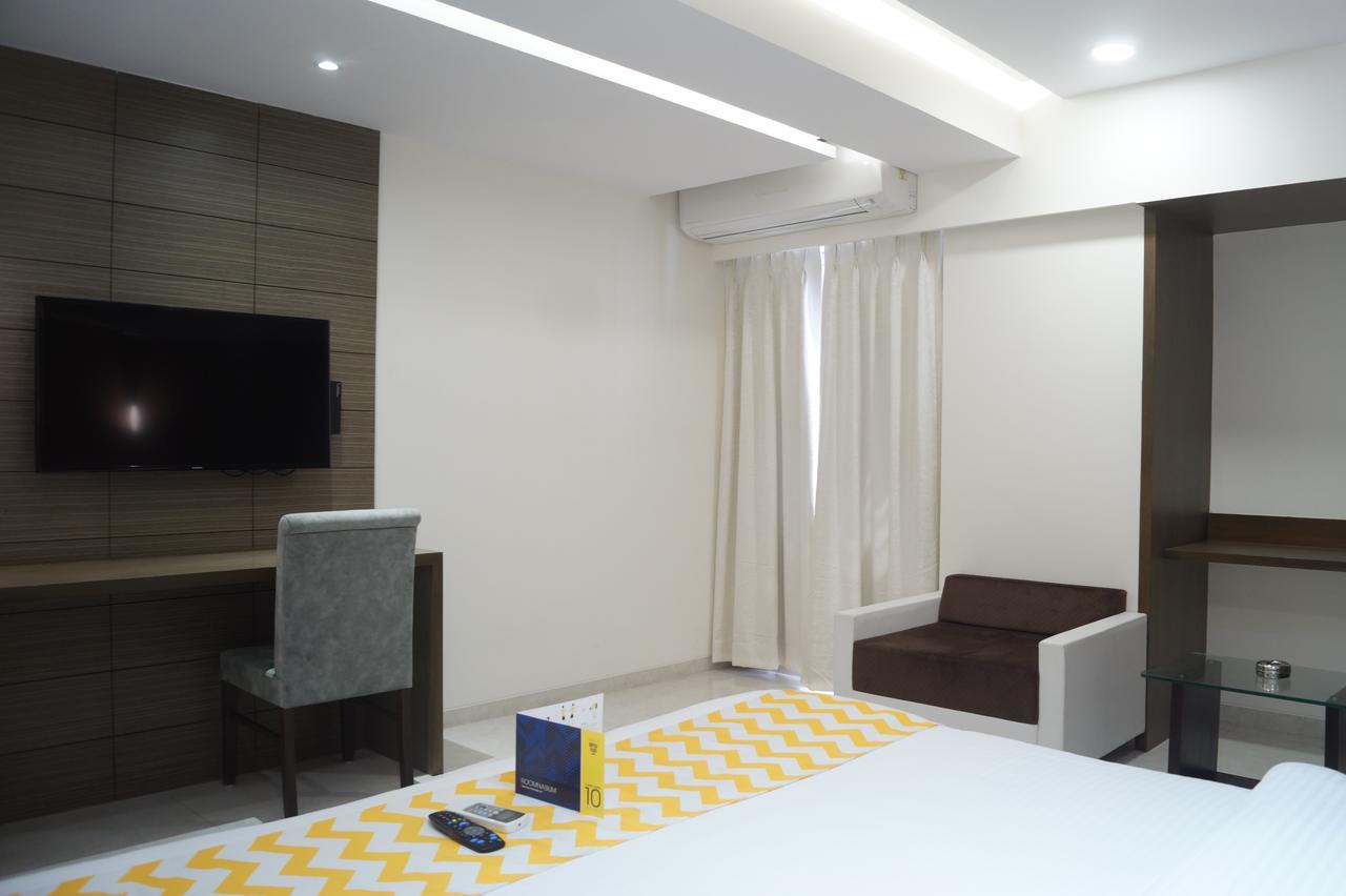 Hotel O Ellis Ahmedabad Buitenkant foto