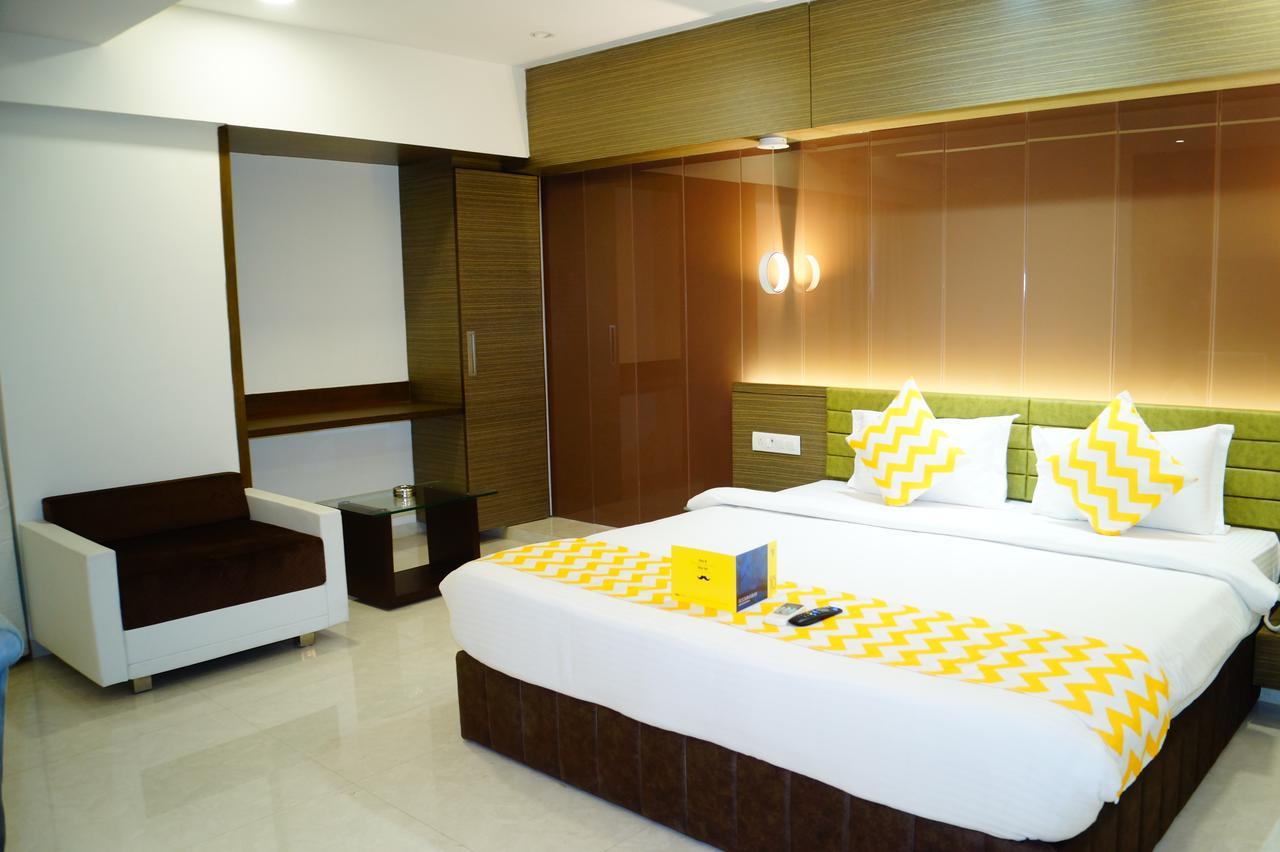 Hotel O Ellis Ahmedabad Buitenkant foto