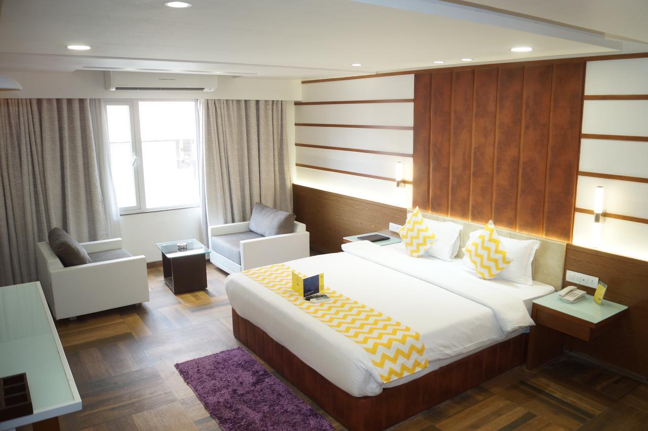 Hotel O Ellis Ahmedabad Buitenkant foto